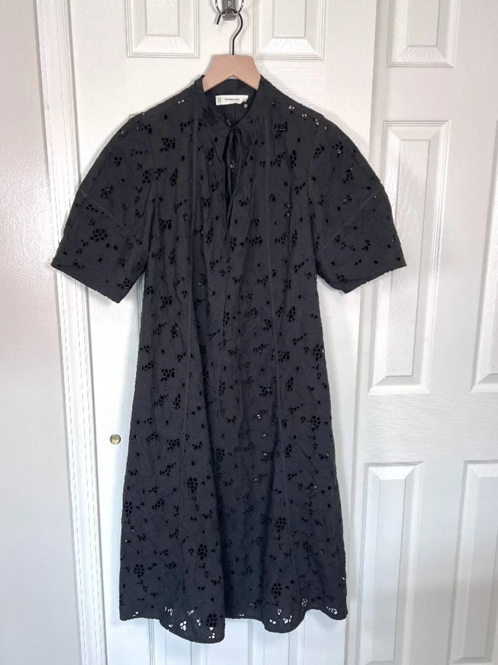 Everlane The Eyelet Midi Dress in Black Size Large NWOT